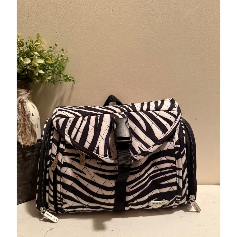 Travelon Hanging Toiletry Kit Zebra NWOT